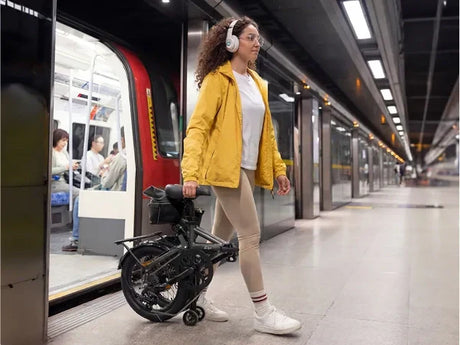 ENGWE Zip Electric Commuter Bike with Portable Power for Daily Transport