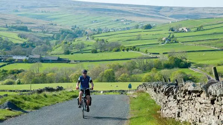 Top 5 Gravel E-Bikes 2025: Speed, Comfort & Value Tested